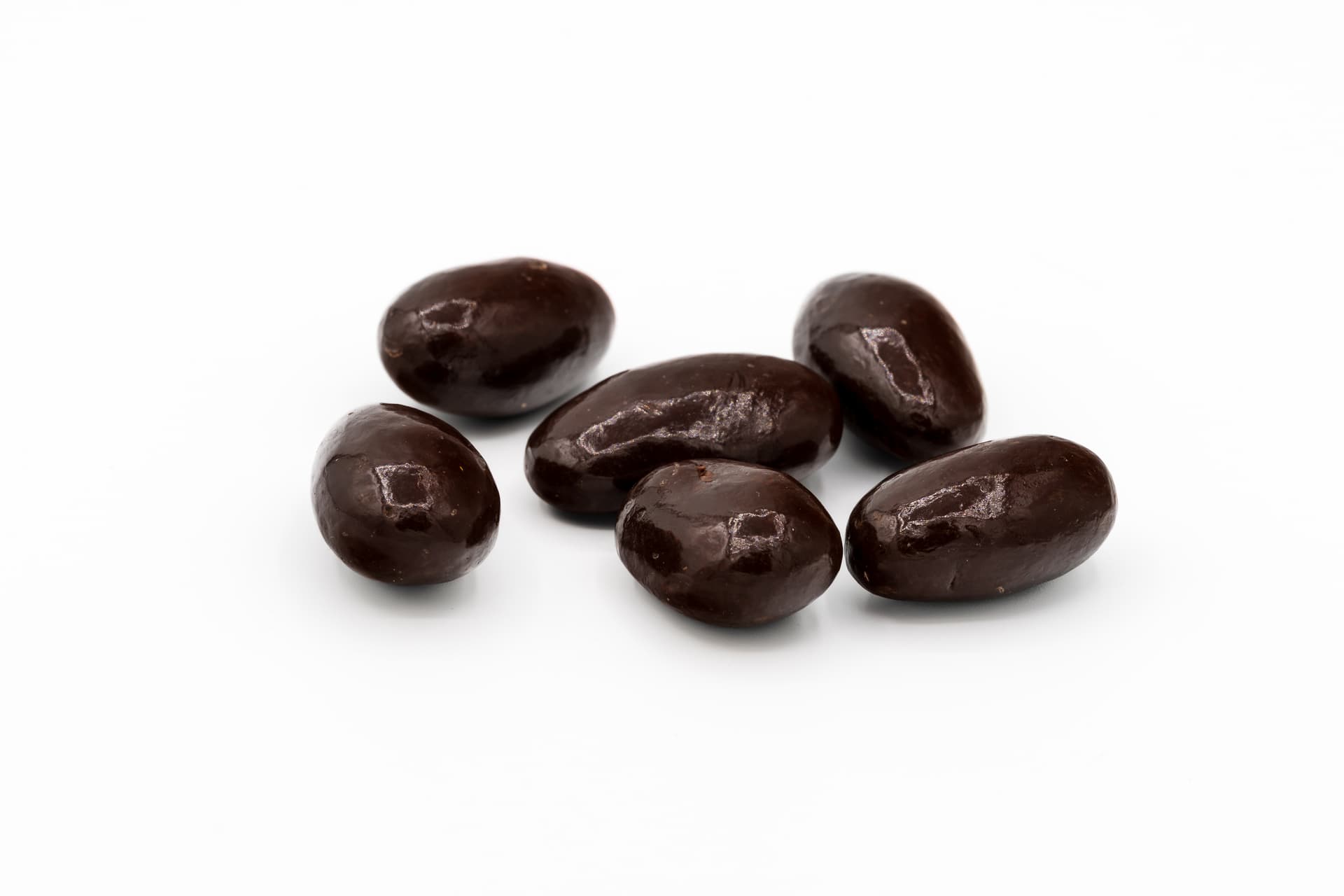 Dark Chocolate Almonds /9 oz